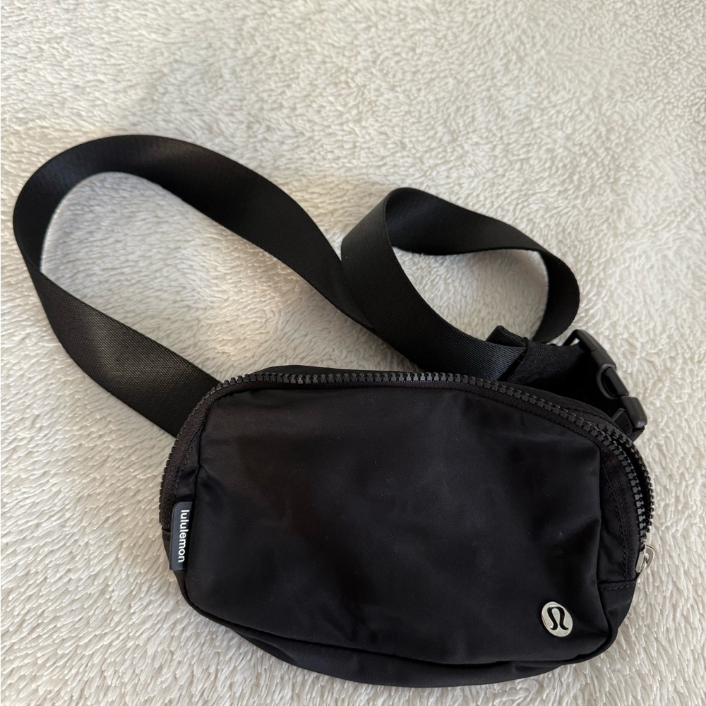 lululemon athletica Black Belt Bag